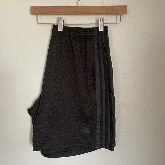 Adidas Men Activewear Shorts Dark Gray Logo Elastic Waist Pockets Size XL - Picture 4 of 7